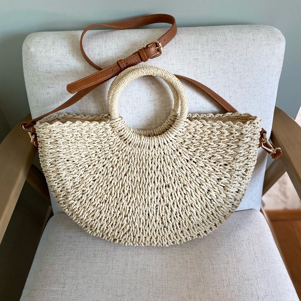 Straw tote bag with crossbody strap🌾